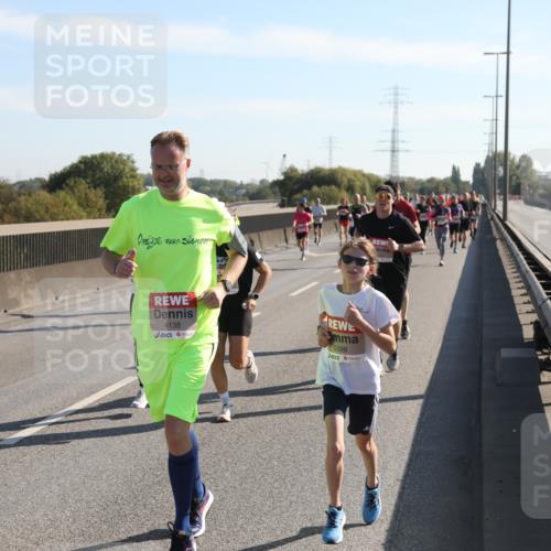 03.10.2025 - Köhlbrandbrückenlauf Yannick Fuchs http://msf.ph/oto/9177385 03.10.2025 11:16:31 Position 3 4138, 5098 meine-sportfotos.de