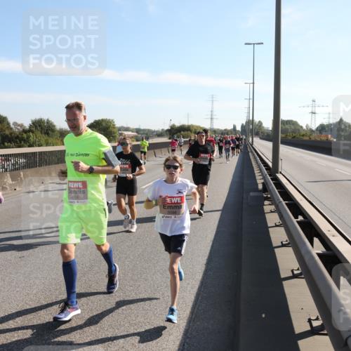 03.10.2025 - Köhlbrandbrückenlauf Yannick Fuchs http://msf.ph/oto/9177390 03.10.2025 11:16:31 Position 3 4138, 5098 meine-sportfotos.de