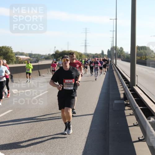 03.10.2025 - Köhlbrandbrückenlauf Yannick Fuchs http://msf.ph/oto/9177395 03.10.2025 11:16:32 Position 3 6601, 5747 meine-sportfotos.de