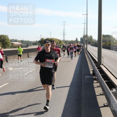 03.10.2025 - Köhlbrandbrückenlauf Yannick Fuchs http://msf.ph/oto/9177397 03.10.2025 11:16:32 Position 3 5747 meine-sportfotos.de