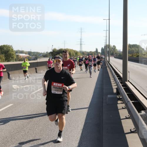 03.10.2025 - Köhlbrandbrückenlauf Yannick Fuchs http://msf.ph/oto/9177400 03.10.2025 11:16:32 Position 3 5747 meine-sportfotos.de
