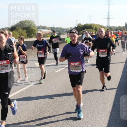 03.10.2025 - Köhlbrandbrückenlauf Yannick Fuchs http://msf.ph/oto/9177468 03.10.2025 11:16:40 Position 3 4467, 6285, 4056 meine-sportfotos.de