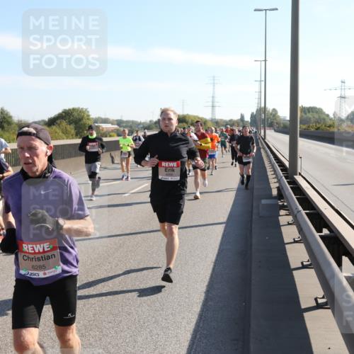 03.10.2025 - Köhlbrandbrückenlauf Yannick Fuchs http://msf.ph/oto/9177478 03.10.2025 11:16:41 Position 3 6285, 4056 meine-sportfotos.de