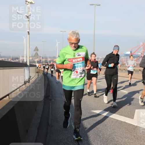 03.10.2025 - Köhlbrandbrückenlauf Yannick Fuchs http://msf.ph/oto/9177486 03.10.2025 08:48:36 Position 2 1276, 1492 meine-sportfotos.de