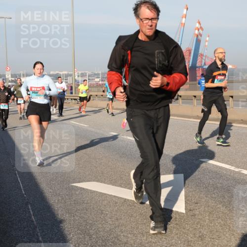 03.10.2025 - Köhlbrandbrückenlauf Yannick Fuchs http://msf.ph/oto/9177514 03.10.2025 08:48:40 Position 2  meine-sportfotos.de