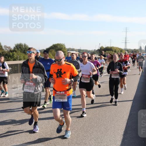 03.10.2025 - Köhlbrandbrückenlauf Yannick Fuchs http://msf.ph/oto/9177521 03.10.2025 11:16:46 Position 3 5951, 5952 meine-sportfotos.de