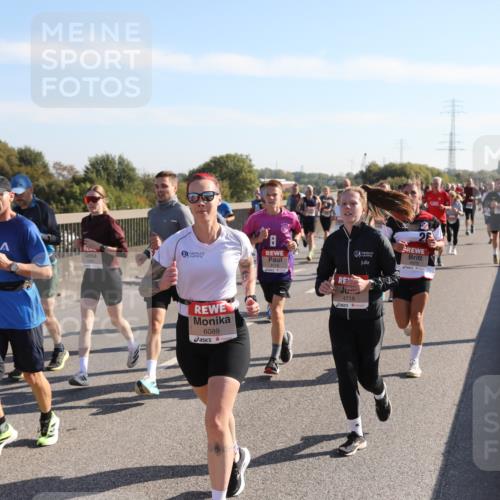 03.10.2025 - Köhlbrandbrückenlauf Yannick Fuchs http://msf.ph/oto/9177531 03.10.2025 11:16:47 Position 3 6089, 26, 4718, 4579 meine-sportfotos.de