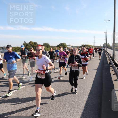 03.10.2025 - Köhlbrandbrückenlauf Yannick Fuchs http://msf.ph/oto/9177535 03.10.2025 11:16:47 Position 3 6089, 4718, 26 meine-sportfotos.de