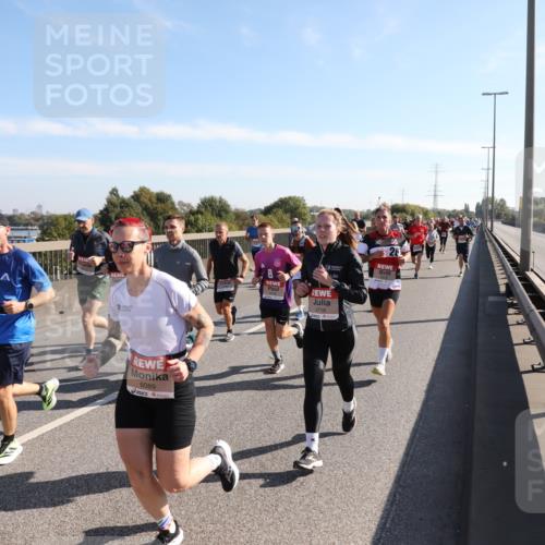03.10.2025 - Köhlbrandbrückenlauf Yannick Fuchs http://msf.ph/oto/9177538 03.10.2025 11:16:47 Position 3 6089, 4718, 26 meine-sportfotos.de