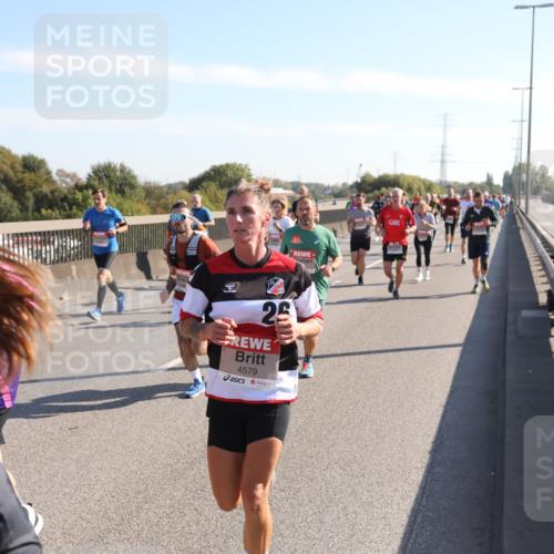 03.10.2025 - Köhlbrandbrückenlauf Yannick Fuchs http://msf.ph/oto/9177544 03.10.2025 11:16:48 Position 3 4113, 25, 4579 meine-sportfotos.de