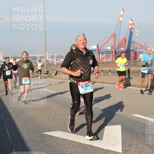 03.10.2025 - Köhlbrandbrückenlauf Yannick Fuchs http://msf.ph/oto/9177556 03.10.2025 08:48:44 Position 2 3017 meine-sportfotos.de