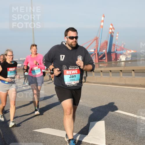 03.10.2025 - Köhlbrandbrückenlauf Yannick Fuchs http://msf.ph/oto/9177615 03.10.2025 08:48:50 Position 2 17, 2905 meine-sportfotos.de
