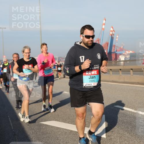 03.10.2025 - Köhlbrandbrückenlauf Yannick Fuchs http://msf.ph/oto/9177621 03.10.2025 08:48:50 Position 2 1513, 17, 2905 meine-sportfotos.de