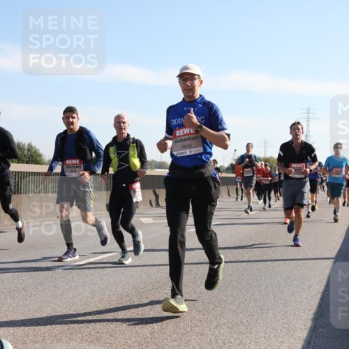03.10.2025 - Köhlbrandbrückenlauf Yannick Fuchs http://msf.ph/oto/9177625 03.10.2025 11:16:55 Position 3 5849 meine-sportfotos.de