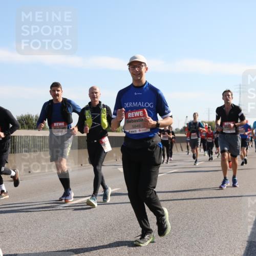 03.10.2025 - Köhlbrandbrückenlauf Yannick Fuchs http://msf.ph/oto/9177628 03.10.2025 11:16:55 Position 3 41, 5849 meine-sportfotos.de