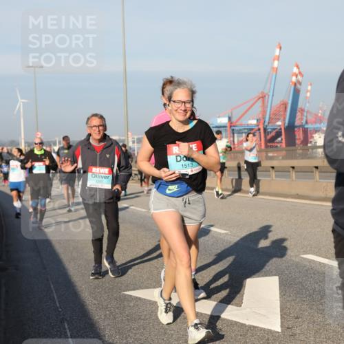 03.10.2025 - Köhlbrandbrückenlauf Yannick Fuchs http://msf.ph/oto/9177629 03.10.2025 08:48:51 Position 2 1287, 1513, 17 meine-sportfotos.de