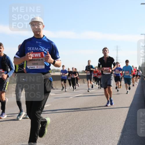03.10.2025 - Köhlbrandbrückenlauf Yannick Fuchs http://msf.ph/oto/9177634 03.10.2025 11:16:56 Position 3 5849 meine-sportfotos.de