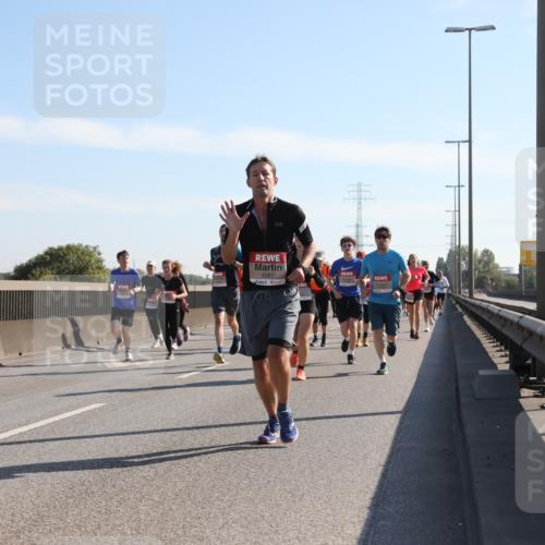03.10.2025 - Köhlbrandbrückenlauf Yannick Fuchs http://msf.ph/oto/9177646 03.10.2025 11:16:56 Position 3  meine-sportfotos.de