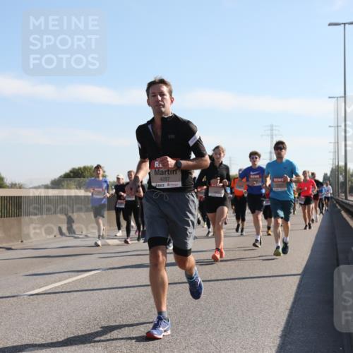 03.10.2025 - Köhlbrandbrückenlauf Yannick Fuchs http://msf.ph/oto/9177651 03.10.2025 11:16:57 Position 3 4287 meine-sportfotos.de