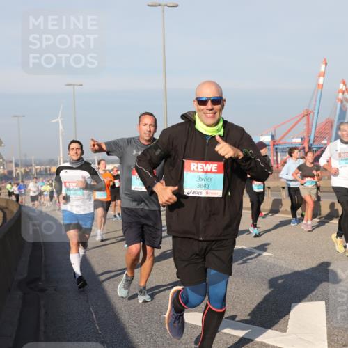 03.10.2025 - Köhlbrandbrückenlauf Yannick Fuchs http://msf.ph/oto/9177673 03.10.2025 08:48:55 Position 2 3843, 1820 meine-sportfotos.de