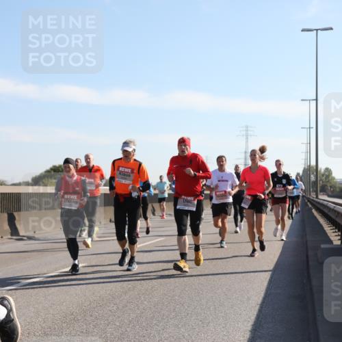 03.10.2025 - Köhlbrandbrückenlauf Yannick Fuchs http://msf.ph/oto/9177693 03.10.2025 11:17:00 Position 3 6723 meine-sportfotos.de