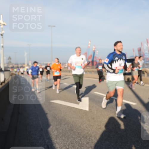 03.10.2025 - Köhlbrandbrückenlauf Yannick Fuchs http://msf.ph/oto/9177702 03.10.2025 08:48:58 Position 2  meine-sportfotos.de