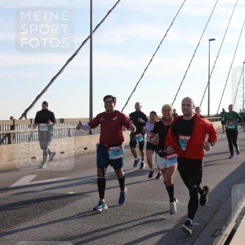 03.10.2025 - Köhlbrandbrückenlauf Yannick Fuchs http://msf.ph/oto/9177725 03.10.2025 08:29:44 Position 1 1093, 196 meine-sportfotos.de
