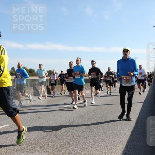 03.10.2025 - Köhlbrandbrückenlauf Yannick Fuchs http://msf.ph/oto/9177773 03.10.2025 11:17:07 Position 3 5697, 6667 meine-sportfotos.de