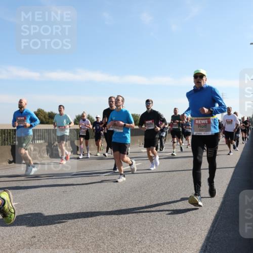 03.10.2025 - Köhlbrandbrückenlauf Yannick Fuchs http://msf.ph/oto/9177777 03.10.2025 11:17:07 Position 3 6667 meine-sportfotos.de