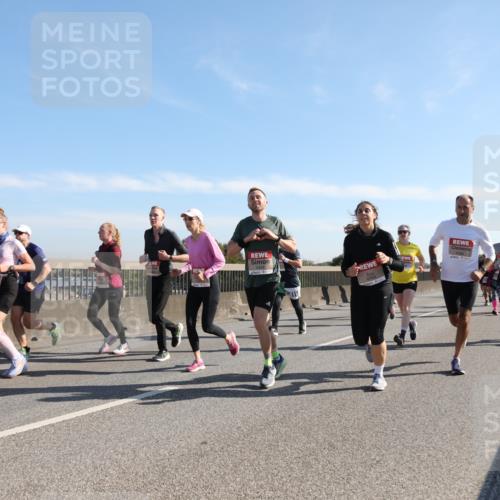 03.10.2025 - Köhlbrandbrückenlauf Yannick Fuchs http://msf.ph/oto/9177817 03.10.2025 11:17:10 Position 3  meine-sportfotos.de