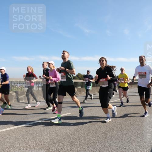 03.10.2025 - Köhlbrandbrückenlauf Yannick Fuchs http://msf.ph/oto/9177827 03.10.2025 11:17:10 Position 3 6764, 4386 meine-sportfotos.de
