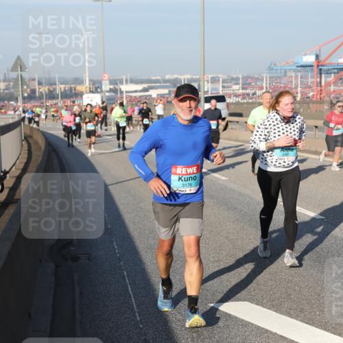 03.10.2025 - Köhlbrandbrückenlauf Yannick Fuchs http://msf.ph/oto/9177845 03.10.2025 08:49:14 Position 2 3176, 1162 meine-sportfotos.de