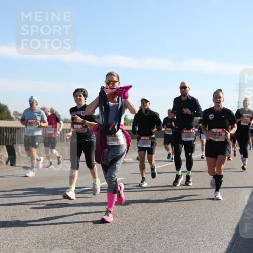 03.10.2025 - Köhlbrandbrückenlauf Yannick Fuchs http://msf.ph/oto/9177883 03.10.2025 11:17:13 Position 3 4514, 4012 meine-sportfotos.de