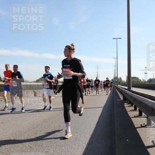 03.10.2025 - Köhlbrandbrückenlauf Yannick Fuchs http://msf.ph/oto/9177920 03.10.2025 11:17:16 Position 3 6766 meine-sportfotos.de
