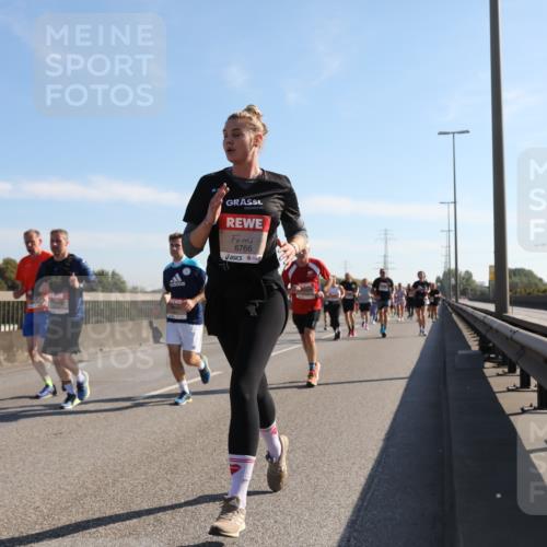 03.10.2025 - Köhlbrandbrückenlauf Yannick Fuchs http://msf.ph/oto/9177923 03.10.2025 11:17:16 Position 3 6766 meine-sportfotos.de