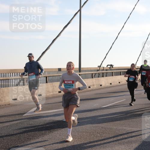 03.10.2025 - Köhlbrandbrückenlauf Yannick Fuchs http://msf.ph/oto/9177926 03.10.2025 08:30:00 Position 1 1458, 1705 meine-sportfotos.de