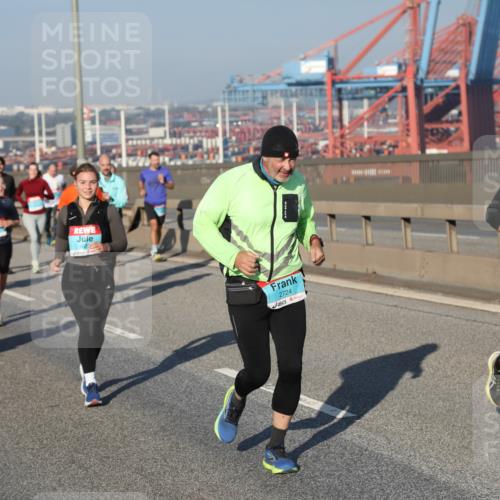 03.10.2025 - Köhlbrandbrückenlauf Yannick Fuchs http://msf.ph/oto/9177927 03.10.2025 08:49:22 Position 2 2724, 1877 meine-sportfotos.de