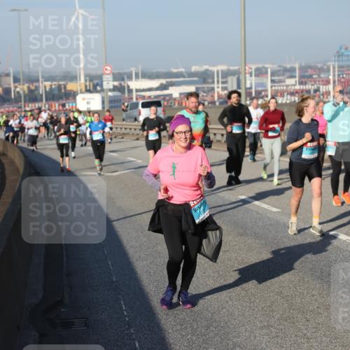 03.10.2025 - Köhlbrandbrückenlauf Yannick Fuchs http://msf.ph/oto/9177954 03.10.2025 08:49:25 Position 2  meine-sportfotos.de