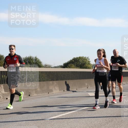 03.10.2025 - Köhlbrandbrückenlauf Yannick Fuchs http://msf.ph/oto/9177965 03.10.2025 11:17:18 Position 3 4564, 6563 meine-sportfotos.de