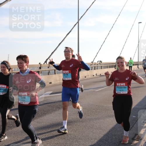 03.10.2025 - Köhlbrandbrückenlauf Yannick Fuchs http://msf.ph/oto/9177973 03.10.2025 08:30:02 Position 1 3068, 2, 3596, 1901, 1818 meine-sportfotos.de