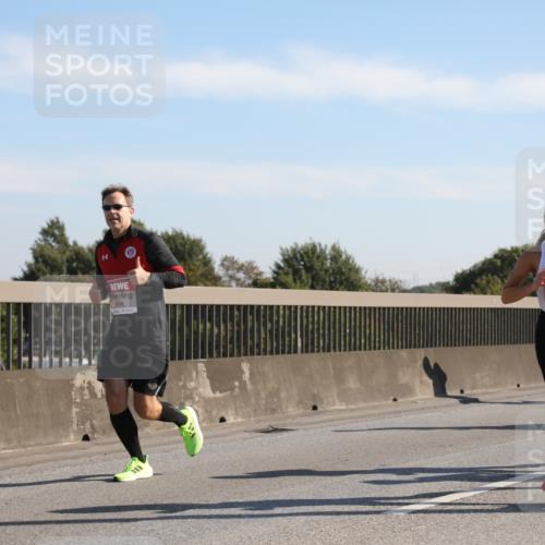 03.10.2025 - Köhlbrandbrückenlauf Yannick Fuchs http://msf.ph/oto/9177974 03.10.2025 11:17:19 Position 3 4564, 4346 meine-sportfotos.de