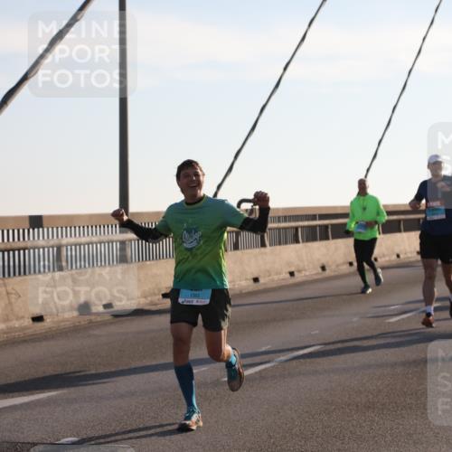 03.10.2025 - Köhlbrandbrückenlauf Yannick Fuchs http://msf.ph/oto/9177997 03.10.2025 08:30:04 Position 1 1362 meine-sportfotos.de