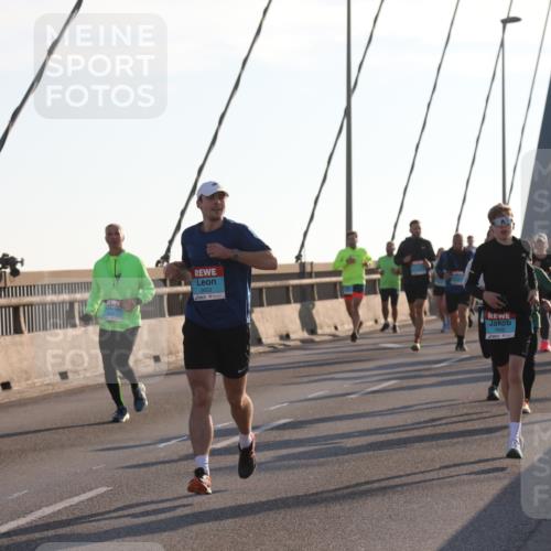 03.10.2025 - Köhlbrandbrückenlauf Yannick Fuchs http://msf.ph/oto/9178004 03.10.2025 08:30:05 Position 1 1933, 1 meine-sportfotos.de