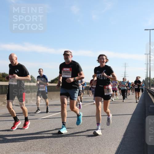 03.10.2025 - Köhlbrandbrückenlauf Yannick Fuchs http://msf.ph/oto/9178005 03.10.2025 11:17:21 Position 3 4346, 6563 meine-sportfotos.de