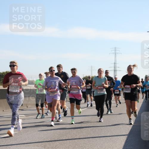 03.10.2025 - Köhlbrandbrückenlauf Yannick Fuchs http://msf.ph/oto/9178025 03.10.2025 11:17:22 Position 3 6517, 4538, 6222 meine-sportfotos.de