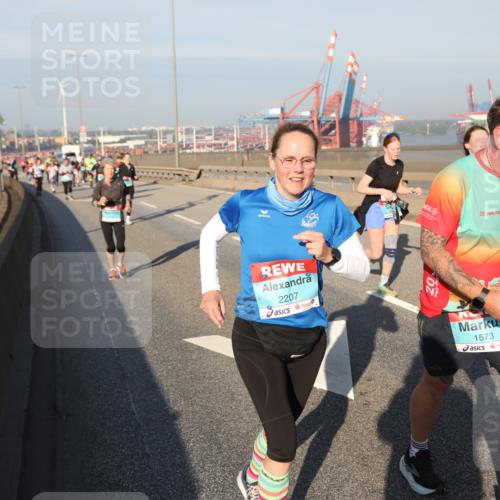 03.10.2025 - Köhlbrandbrückenlauf Yannick Fuchs http://msf.ph/oto/9178046 03.10.2025 08:49:33 Position 2 2207, 20, 40, 20, 1573, 50 meine-sportfotos.de