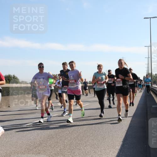 03.10.2025 - Köhlbrandbrückenlauf Yannick Fuchs http://msf.ph/oto/9178049 03.10.2025 11:17:23 Position 3 121, 4538 meine-sportfotos.de