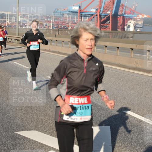 03.10.2025 - Köhlbrandbrückenlauf Yannick Fuchs http://msf.ph/oto/9178069 03.10.2025 08:49:36 Position 2 1693, 252 meine-sportfotos.de