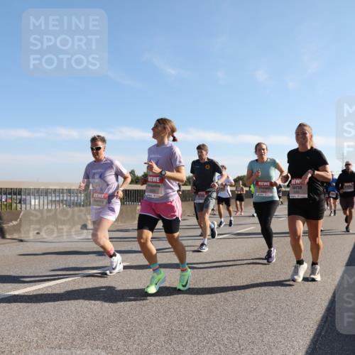 03.10.2025 - Köhlbrandbrückenlauf Yannick Fuchs http://msf.ph/oto/9178074 03.10.2025 11:17:25 Position 3 4260, 6222 meine-sportfotos.de