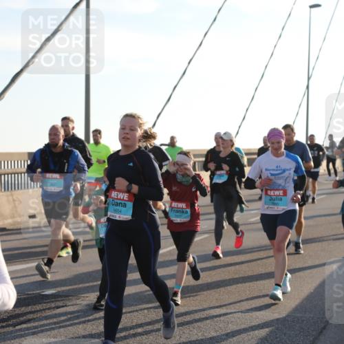 03.10.2025 - Köhlbrandbrückenlauf Yannick Fuchs http://msf.ph/oto/9178082 03.10.2025 08:30:12 Position 1 69, 1654, 3500, 1640, 2953 meine-sportfotos.de